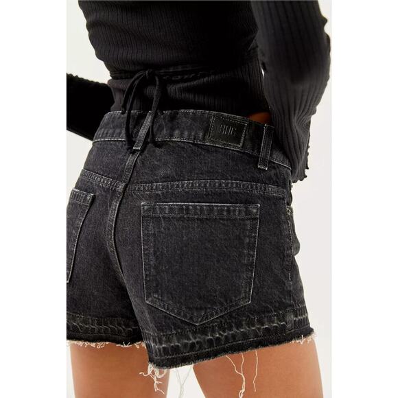 BDG Urban Outfitters Asymmetrical A-Line Cutoff Denim Short Black Size 27 - Picture 4 of 10